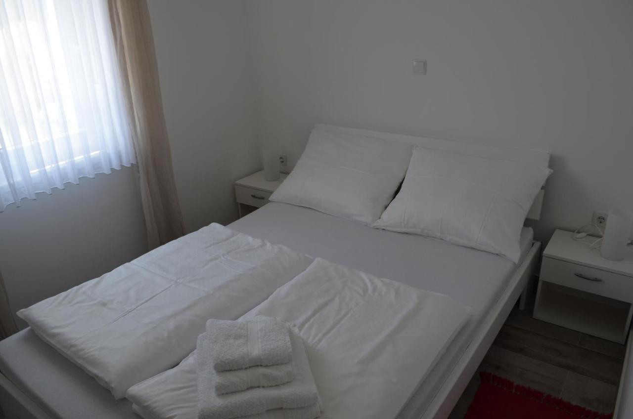Apartments Susec Baska  Exterior photo